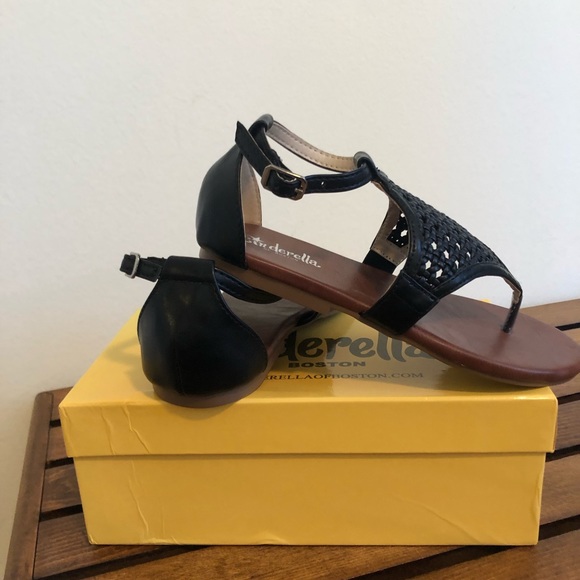 Rome Black Leather Sandals - Size 4 - Picture 2 of 3